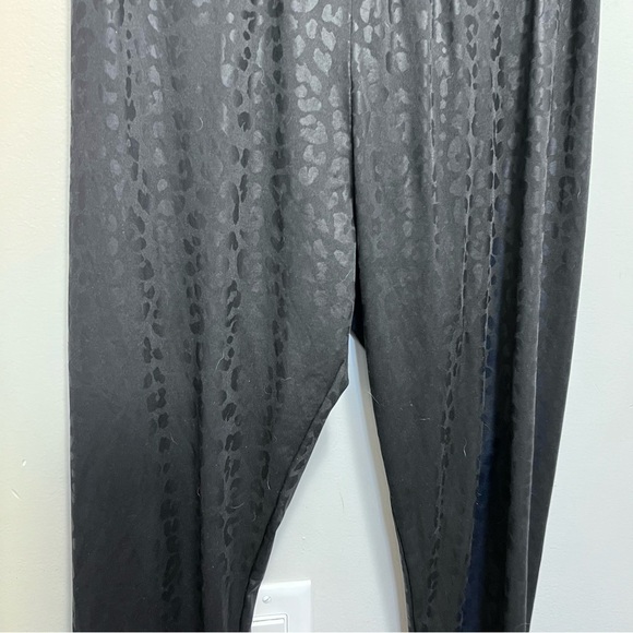 Shein Black Animal Print Leggings Size Large - Picture 3 of 6